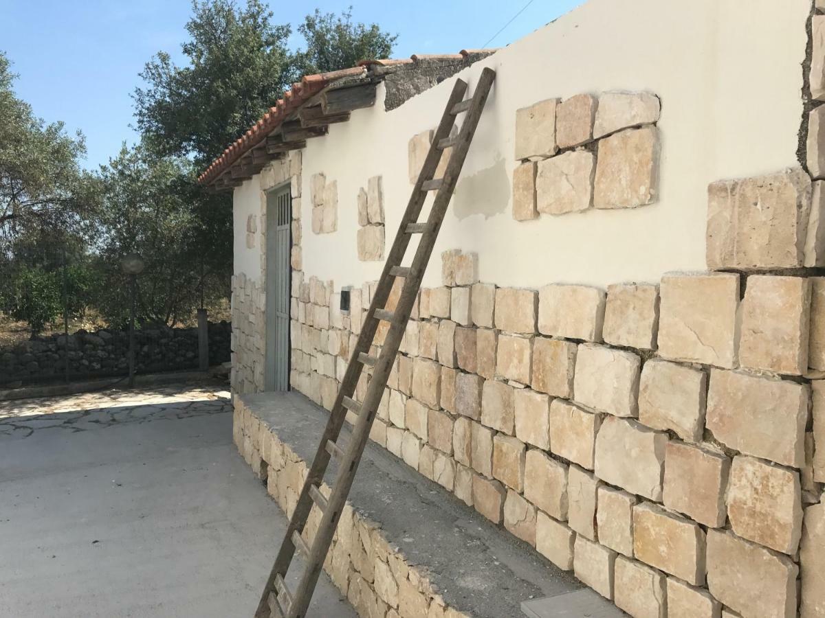 Villa Rosa - Ai Piedi Dell'Etna Brucoli Eksteriør billede