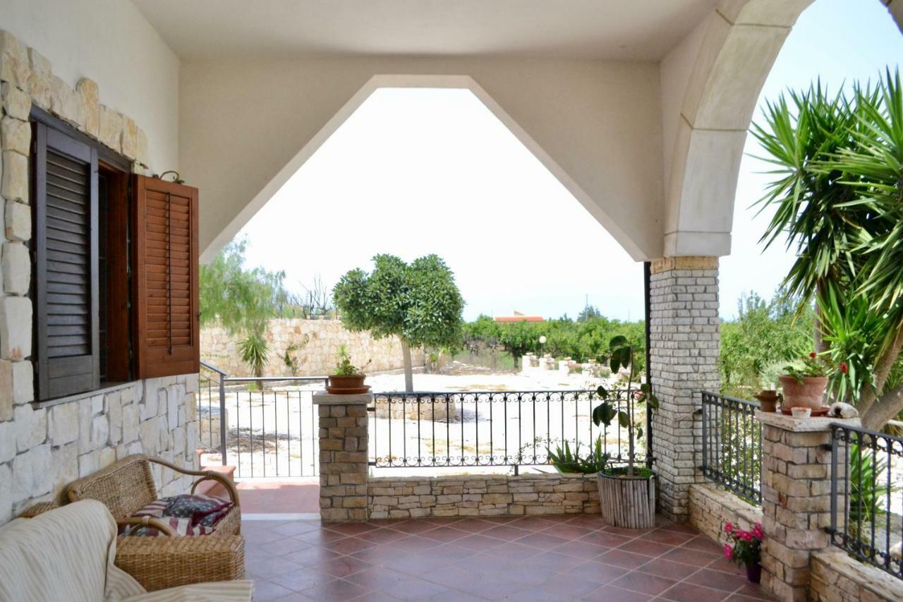 Villa Rosa - Ai Piedi Dell'Etna Brucoli Eksteriør billede